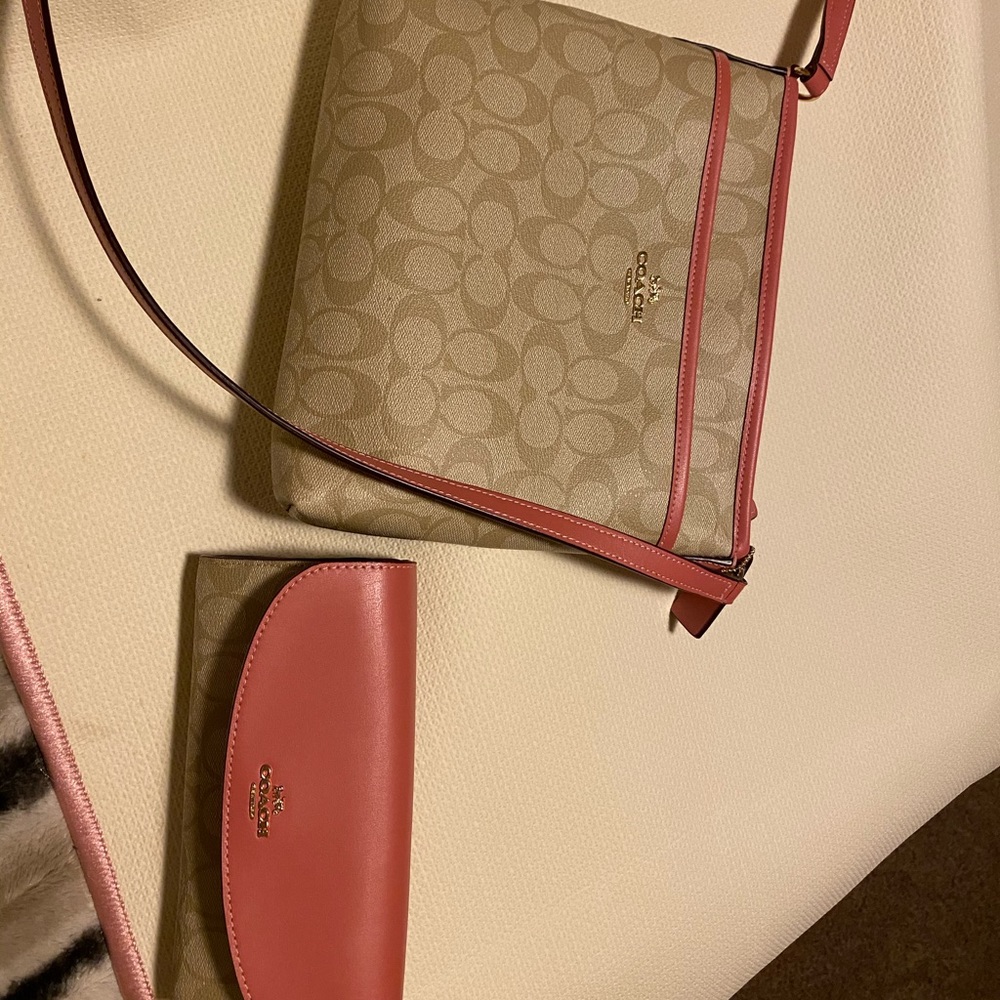 Coach purse and wallet